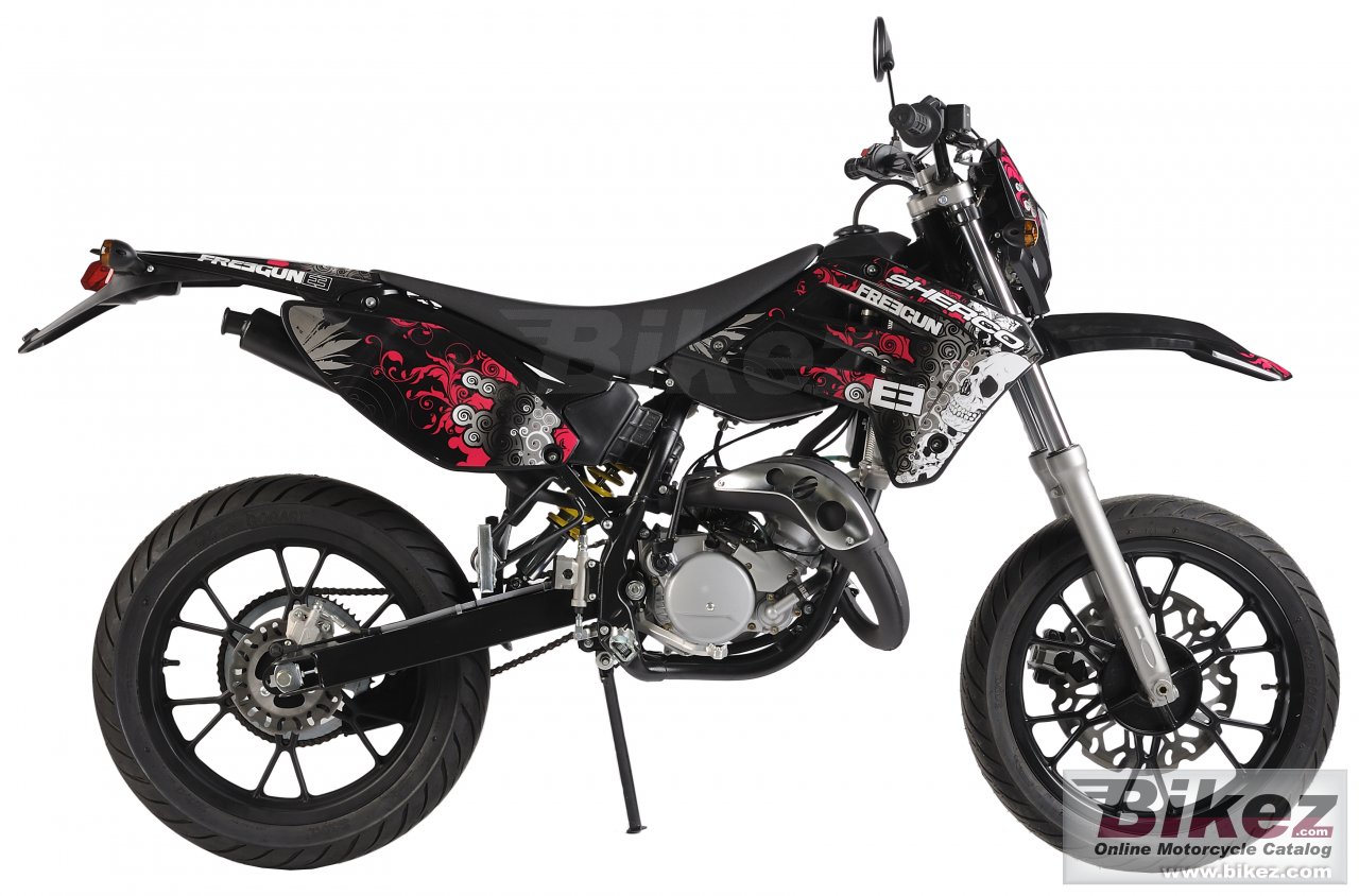 Big Sherco sm 50 freegun picture and wallpaper from Bikez.com